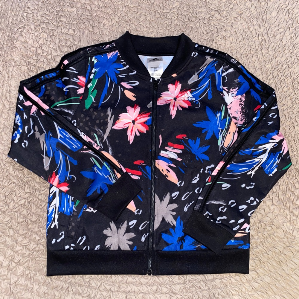 Adidas’s Girls Athletic Size Large